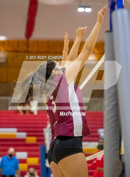 Thumbnail 3 in Poite Loma vs Cathedral Catholic  photogallery.