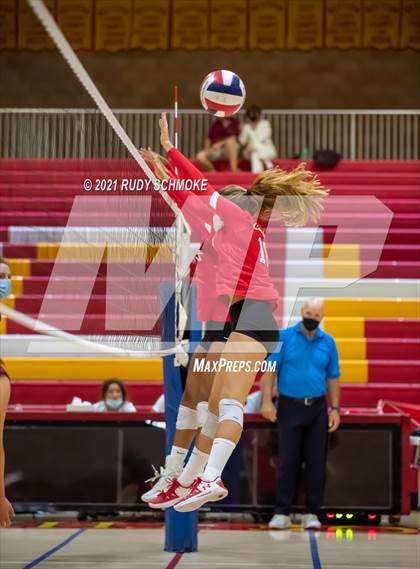Thumbnail 1 in Poite Loma vs Cathedral Catholic  photogallery.