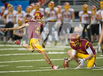 Thumbnail 2 in Kamiakin vs. O'Dea (WIAA 3A Final)  photogallery.
