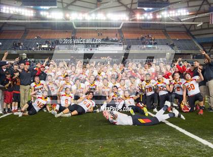 Thumbnail 2 in Kamiakin vs. O'Dea (WIAA 3A Final)  photogallery.