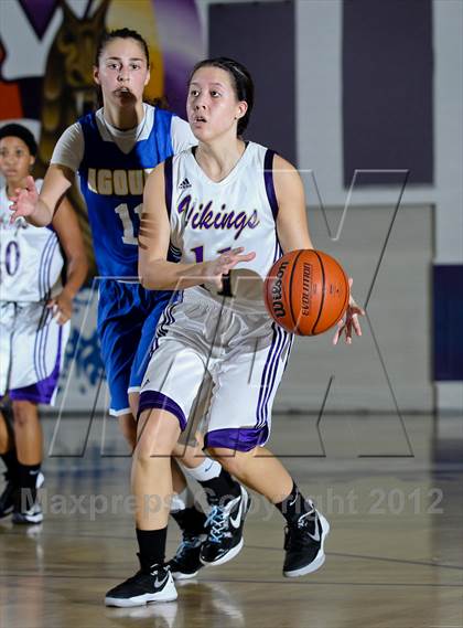 Thumbnail 1 in Agoura @ Valencia photogallery.