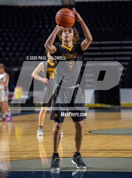 Thumbnail 2 in Lincoln vs. Eastlake (King Showcase) photogallery.