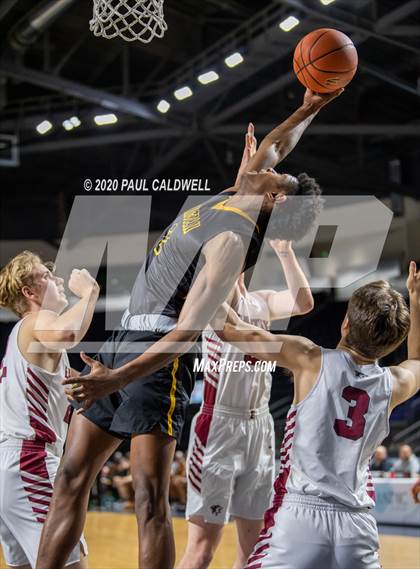 Thumbnail 1 in Lincoln vs. Eastlake (King Showcase) photogallery.