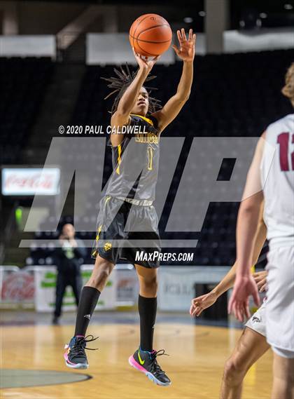 Thumbnail 3 in Lincoln vs. Eastlake (King Showcase) photogallery.