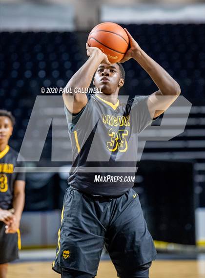 Thumbnail 3 in Lincoln vs. Eastlake (King Showcase) photogallery.