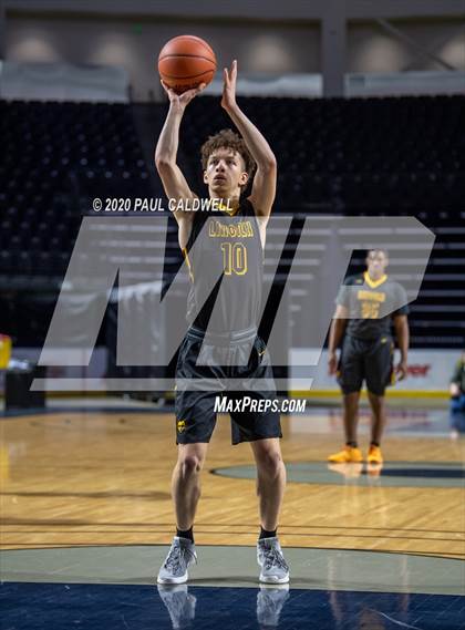 Thumbnail 3 in Lincoln vs. Eastlake (King Showcase) photogallery.