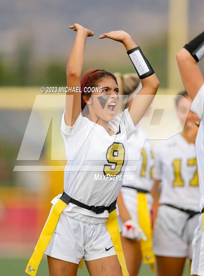 Thumbnail 1 in Oak Park @ Simi Valley photogallery.