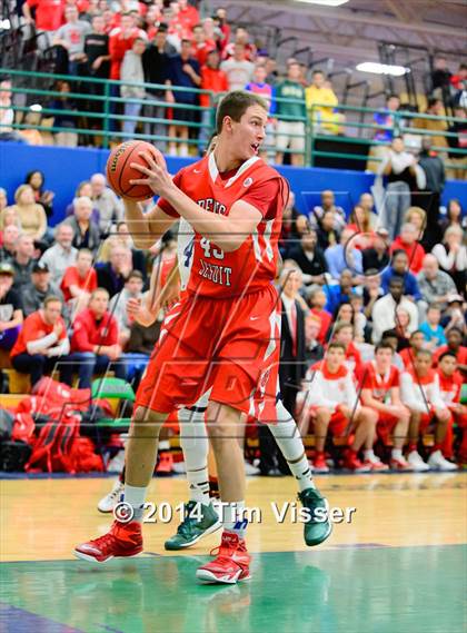Thumbnail 1 in Regis Jesuit @ Overland photogallery.
