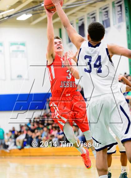 Thumbnail 3 in Regis Jesuit @ Overland photogallery.