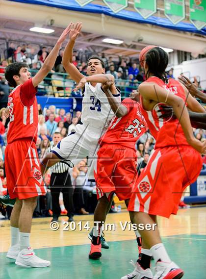Thumbnail 2 in Regis Jesuit @ Overland photogallery.