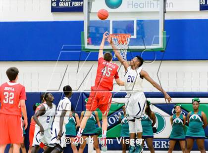 Thumbnail 1 in Regis Jesuit @ Overland photogallery.