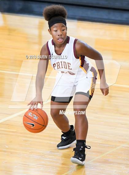 Thumbnail 1 in Mountain Pointe vs Highland (Nike Tournament of Champions) photogallery.