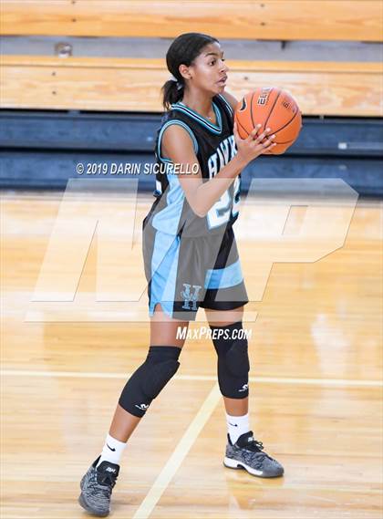 Thumbnail 2 in Mountain Pointe vs Highland (Nike Tournament of Champions) photogallery.