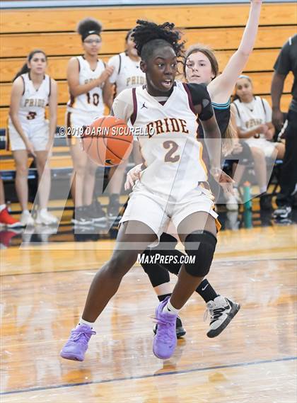 Thumbnail 3 in Mountain Pointe vs Highland (Nike Tournament of Champions) photogallery.