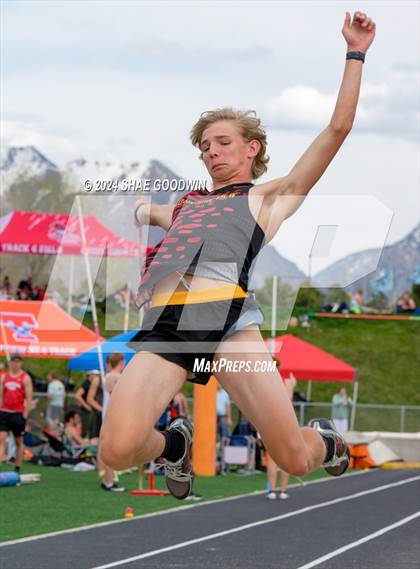 Thumbnail 3 in Utah County Invitational (Long Jump) photogallery.