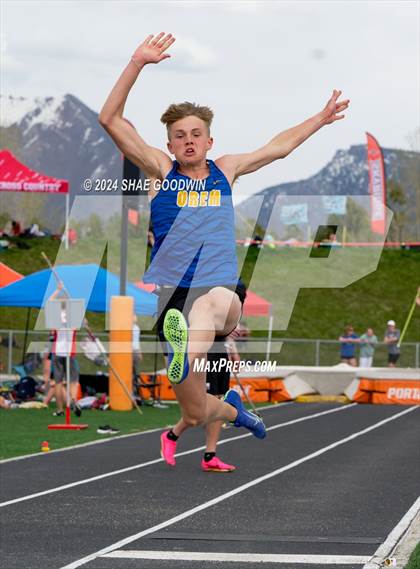 Thumbnail 3 in Utah County Invitational (Long Jump) photogallery.