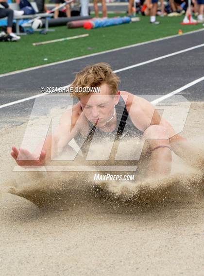 Thumbnail 1 in Utah County Invitational (Long Jump) photogallery.