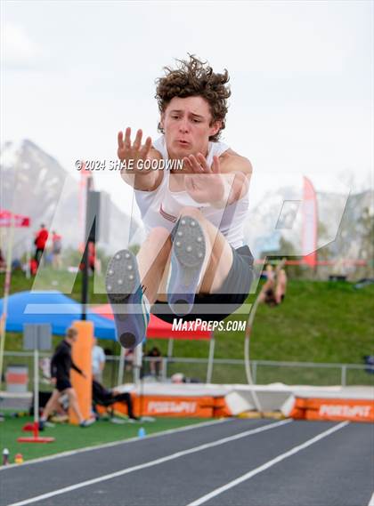 Thumbnail 2 in Utah County Invitational (Long Jump) photogallery.