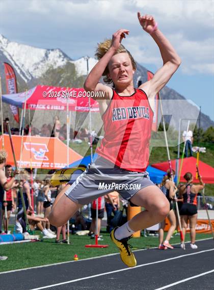 Thumbnail 3 in Utah County Invitational (Long Jump) photogallery.