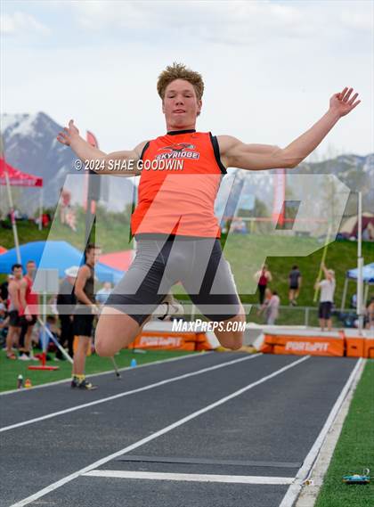 Thumbnail 1 in Utah County Invitational (Long Jump) photogallery.