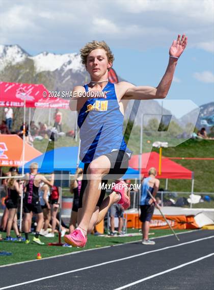 Thumbnail 3 in Utah County Invitational (Long Jump) photogallery.