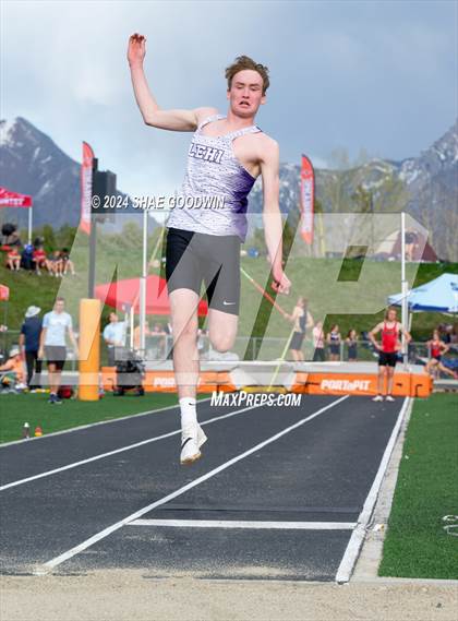 Thumbnail 3 in Utah County Invitational (Long Jump) photogallery.