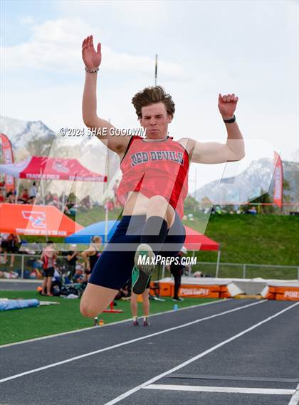 Thumbnail 2 in Utah County Invitational (Long Jump) photogallery.