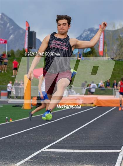Thumbnail 3 in Utah County Invitational (Long Jump) photogallery.