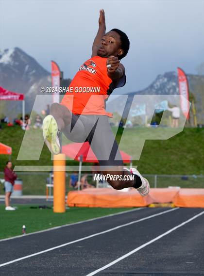 Thumbnail 2 in Utah County Invitational (Long Jump) photogallery.