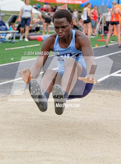 Thumbnail 2 in Utah County Invitational (Long Jump) photogallery.
