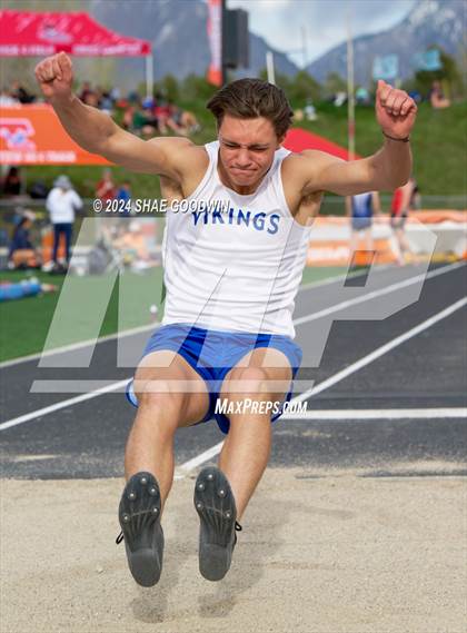 Thumbnail 3 in Utah County Invitational (Long Jump) photogallery.