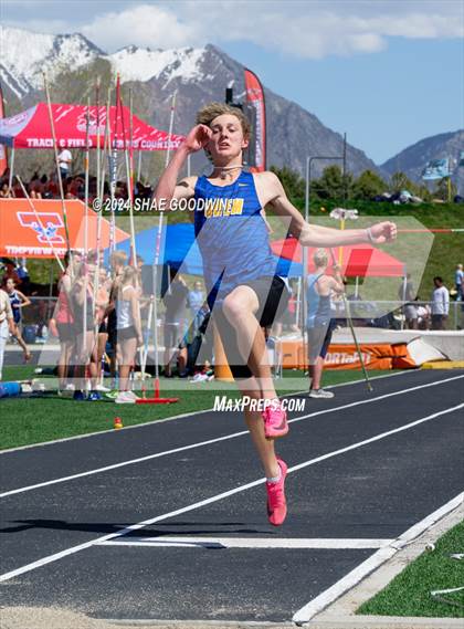 Thumbnail 1 in Utah County Invitational (Long Jump) photogallery.