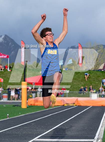 Thumbnail 1 in Utah County Invitational (Long Jump) photogallery.