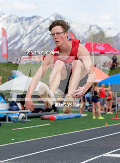 Thumbnail 3 in Utah County Invitational (Long Jump) photogallery.