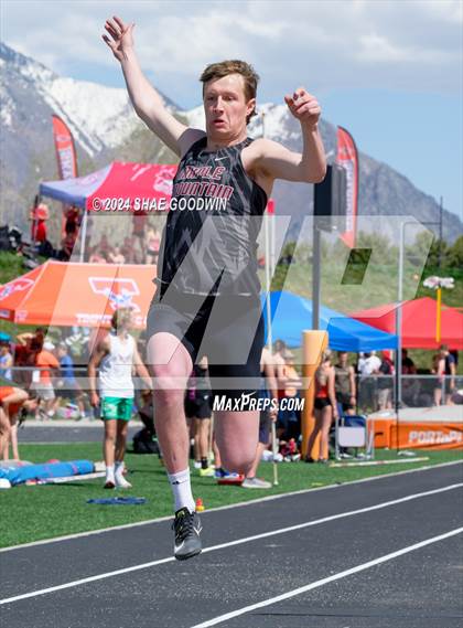 Thumbnail 2 in Utah County Invitational (Long Jump) photogallery.