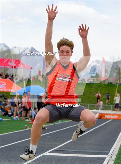 Thumbnail 2 in Utah County Invitational (Long Jump) photogallery.