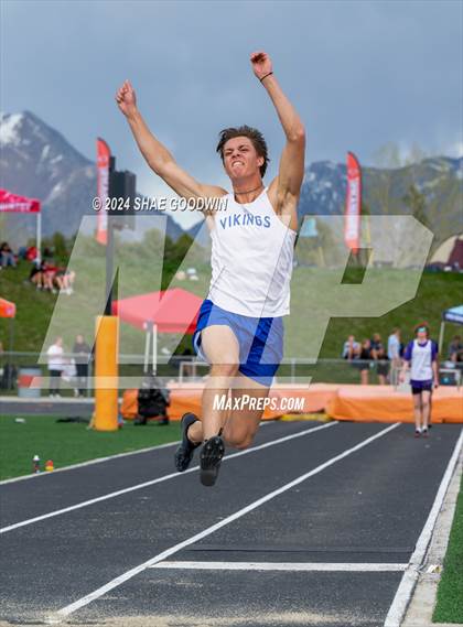 Thumbnail 1 in Utah County Invitational (Long Jump) photogallery.