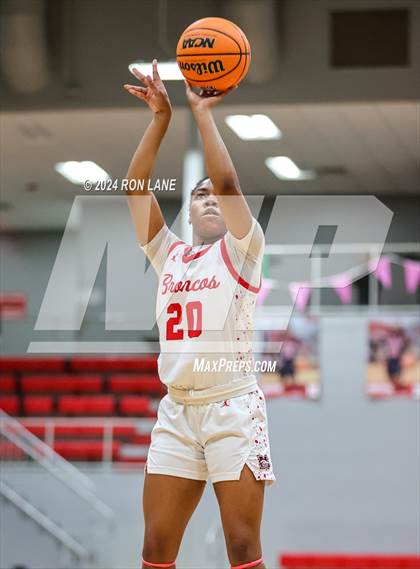 Thumbnail 3 in Putnam City @ Mustang photogallery.