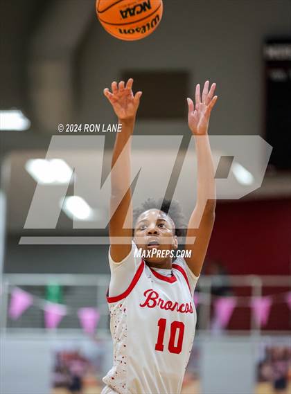 Thumbnail 3 in Putnam City @ Mustang photogallery.