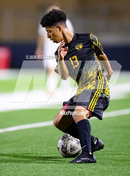 Thumbnail 1 in Grand Oaks vs Eisenhower (UIL 6A D1 Bi-District playoffs) photogallery.