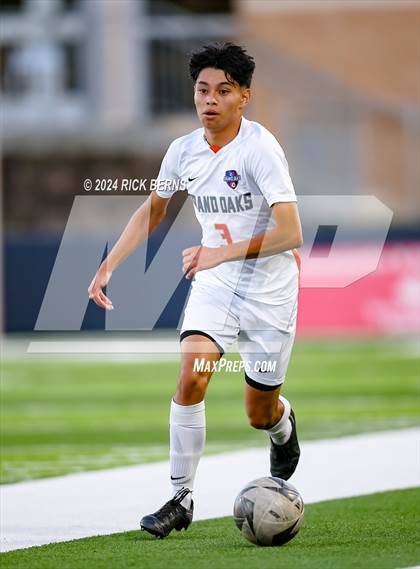Thumbnail 1 in Grand Oaks vs Eisenhower (UIL 6A D1 Bi-District playoffs) photogallery.