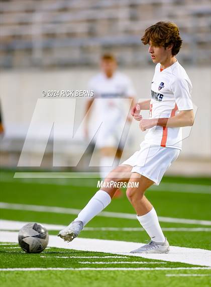 Thumbnail 2 in Grand Oaks vs Eisenhower (UIL 6A D1 Bi-District playoffs) photogallery.