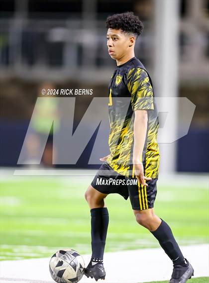 Thumbnail 1 in Grand Oaks vs Eisenhower (UIL 6A D1 Bi-District playoffs) photogallery.