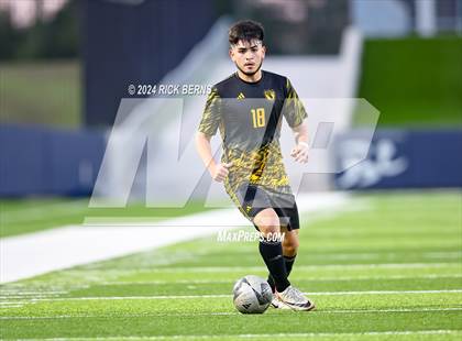 Thumbnail 2 in Grand Oaks vs Eisenhower (UIL 6A D1 Bi-District playoffs) photogallery.