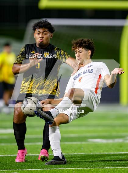 Thumbnail 1 in Grand Oaks vs Eisenhower (UIL 6A D1 Bi-District playoffs) photogallery.
