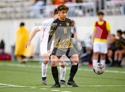 Thumbnail 3 in Grand Oaks vs Eisenhower (UIL 6A D1 Bi-District playoffs) photogallery.