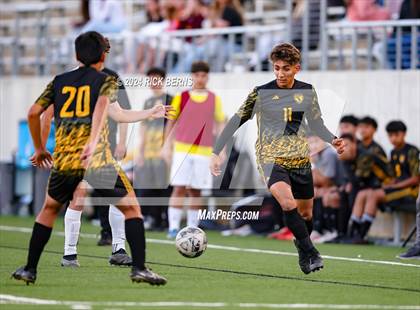 Thumbnail 1 in Grand Oaks vs Eisenhower (UIL 6A D1 Bi-District playoffs) photogallery.