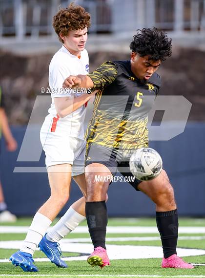 Thumbnail 3 in Grand Oaks vs Eisenhower (UIL 6A D1 Bi-District playoffs) photogallery.