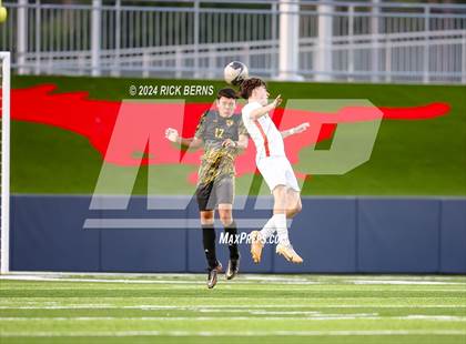 Thumbnail 1 in Grand Oaks vs Eisenhower (UIL 6A D1 Bi-District playoffs) photogallery.