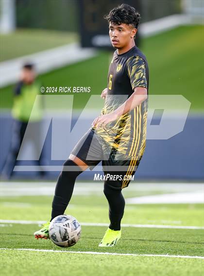 Thumbnail 3 in Grand Oaks vs Eisenhower (UIL 6A D1 Bi-District playoffs) photogallery.